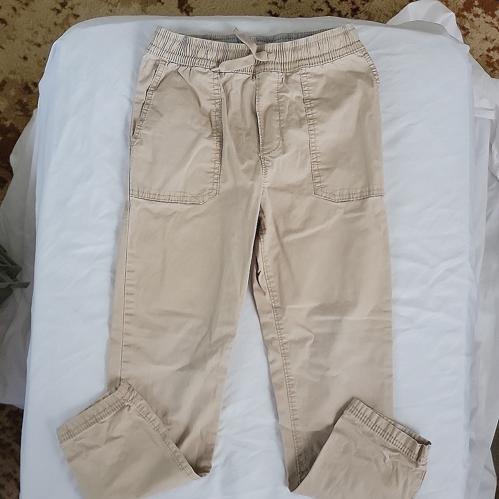 Oshkosh boys size 8, lightweight pants. Elastic, drawstring waist